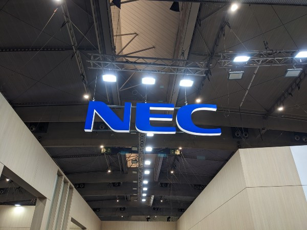 NEC to build AUG East cable linking Singapore, Japan and SEA