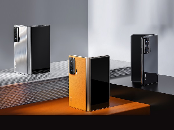 China smartphone shipments fell 11% YoY in Q4 2021