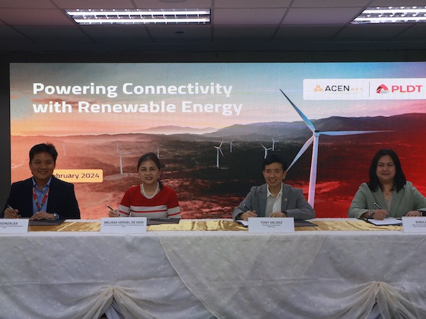PLDT to switch 33 Metro Manila facilities to renewable energy