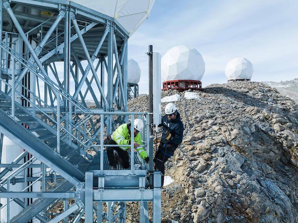 Telenor deploys a mobile base station in Antarctica for Troll