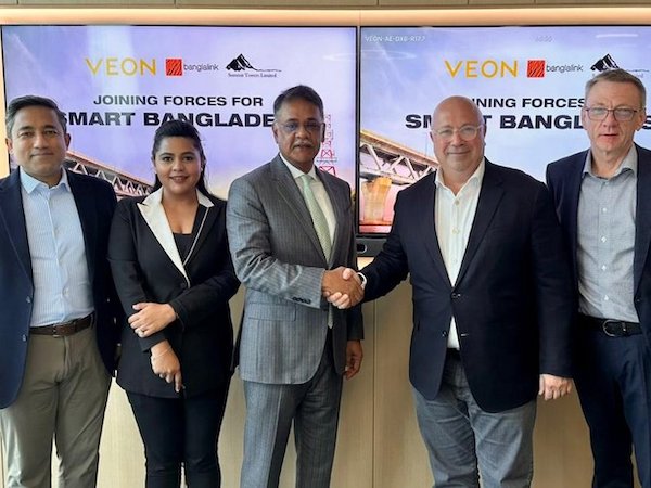 Veon’s Banglalink sells 2,000 towers to Summit Towers for $100m