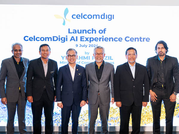 CelcomDigi opens 5G-AI showcase lab with 40 partners