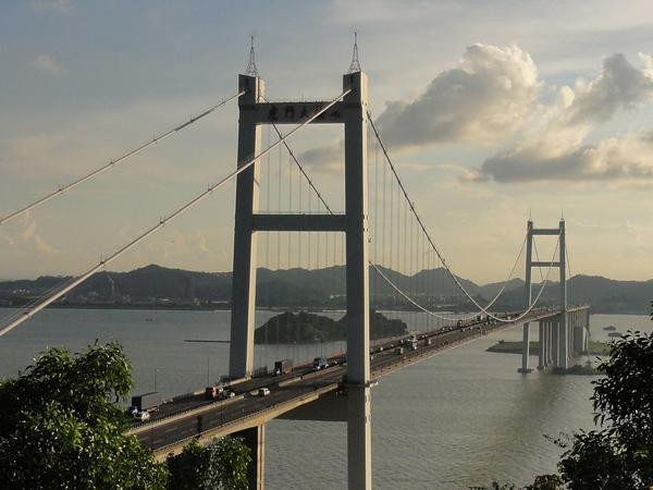 Huawei reveals in-house operating system HarmonyOS