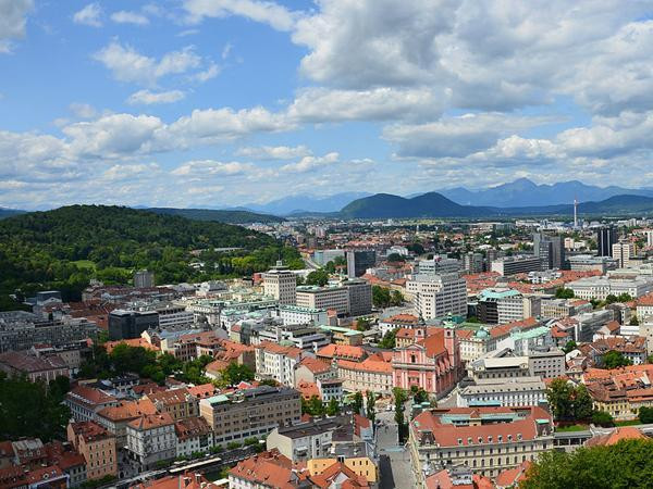 Slovenian regulator outlines terms for 5G spectrum winners