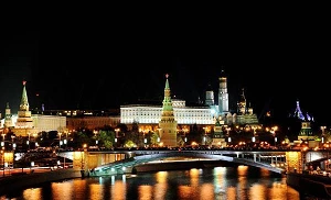 Russia blocks access to WhatsApp and further restricts Telegram
