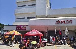Philippine telcos deploy Starlink in Mindanao after deadly 7.8 quake